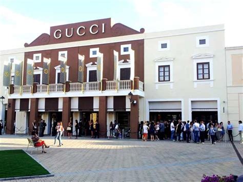 sicilia fashion village negozi gucci|gucci outlet italy.